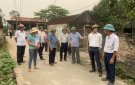 Chiều ngày  06/04/2023 Đoàn Công tác của huyện kiểm tra công tác thực hiện Nghị quyết 12 của huyện ủy Triệu Sơn về vận động nhân dân hiến đất mở rộng đường giao thông nông thôn.