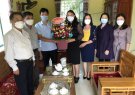Lãnh đạo địa phương thăm  và tặng hoa quà cho các nhà trường nhân kỷ niệm 39 năm ngày nhà giáo Việt Nam (20/11/1982 - 20/11/2021)